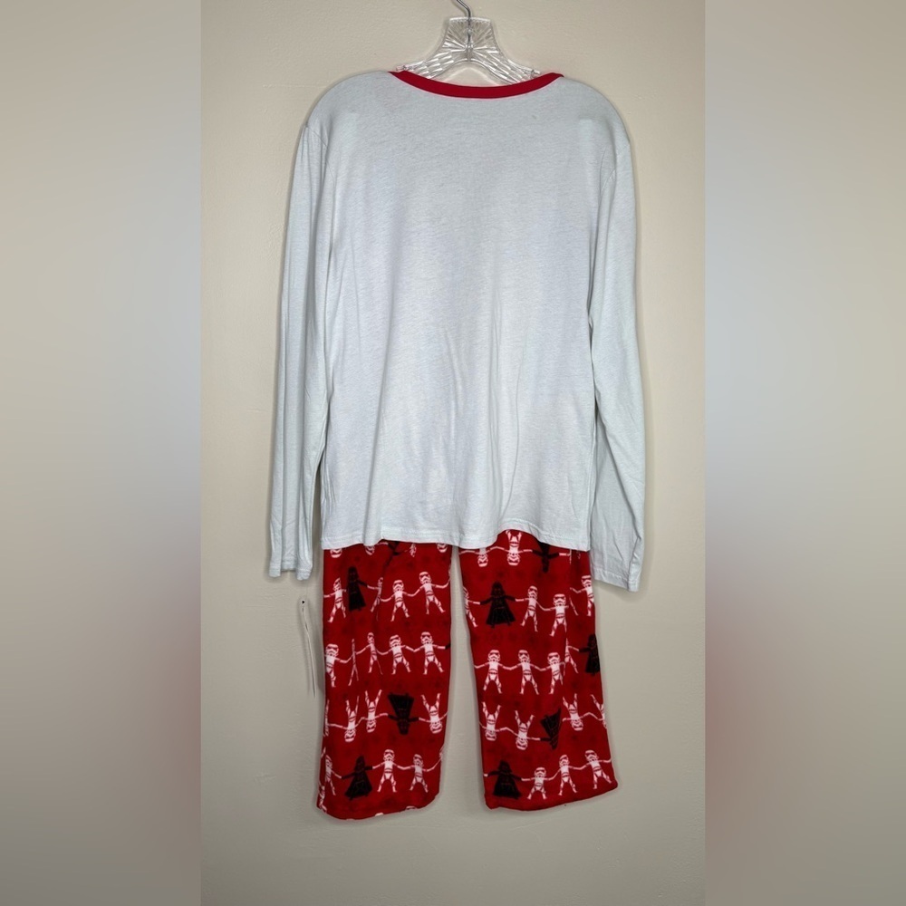 NWT Disney Star Wars Pajama Set Long Sleeve Top Flannel Pants Size Medium - Picture 3 of 11